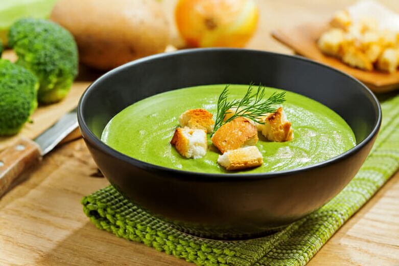 Broccoli soup is on the menu for weight loss