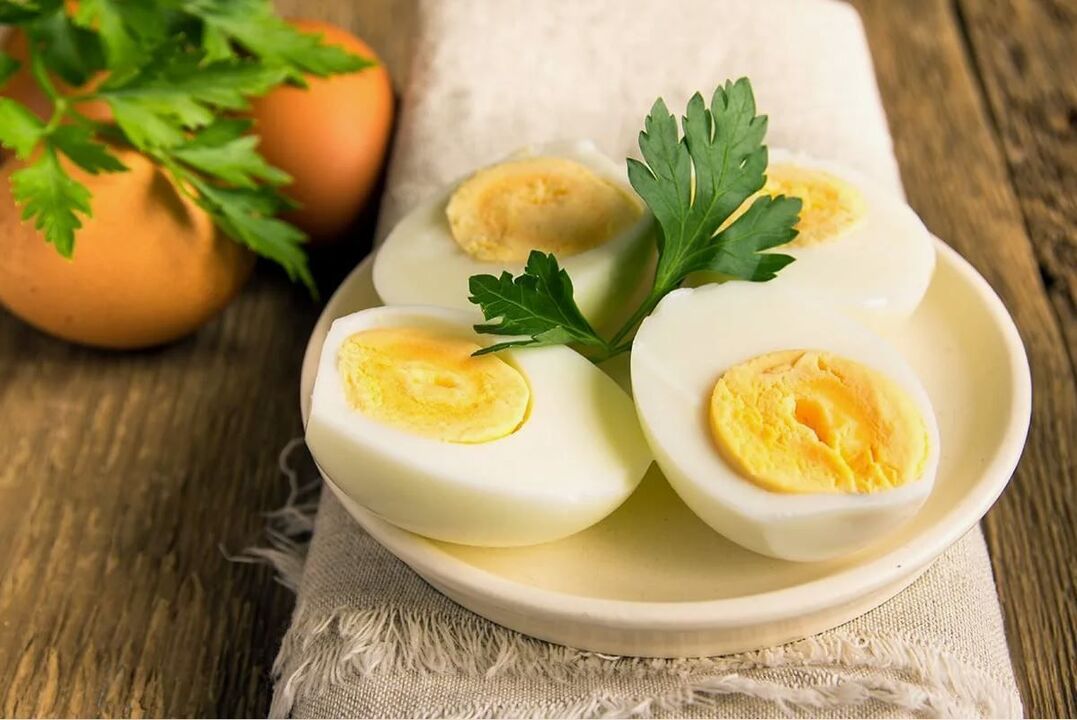 boiled eggs for breakfast